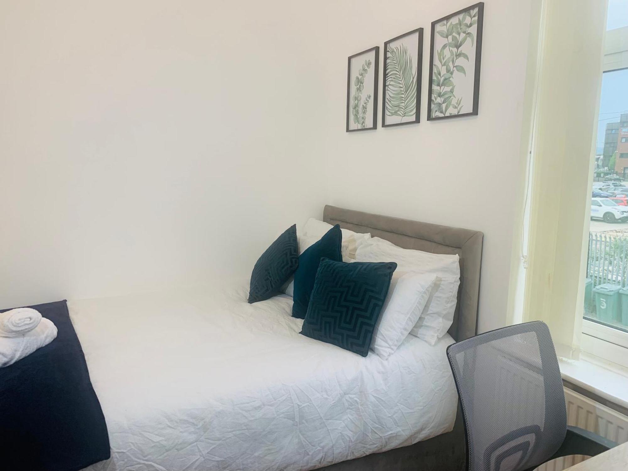 Apartment Newly Renovated 3 Ensuite Bedroom House In Bury, 5 People Bury (Greater Manchester)