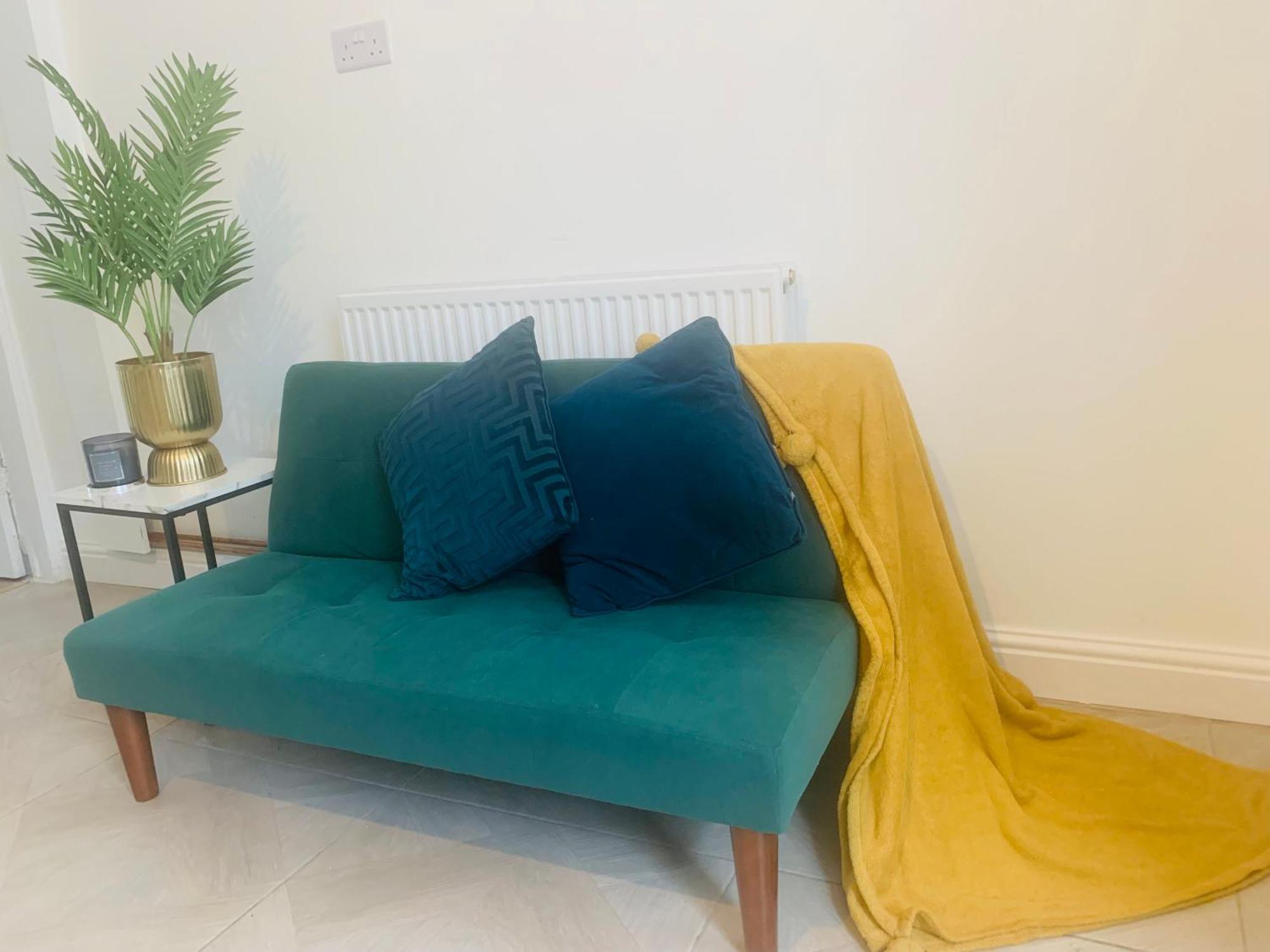Newly Renovated 3 Ensuite Bedroom House In Bury, 5 People Bury (Greater Manchester)